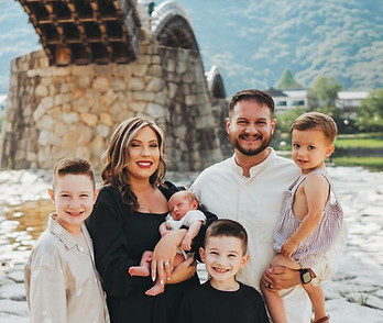 Knight Family Photo 2023_edited.jpg