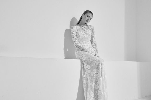 Auswahl von Hochzeitskleidern in verschiedenen Stilen