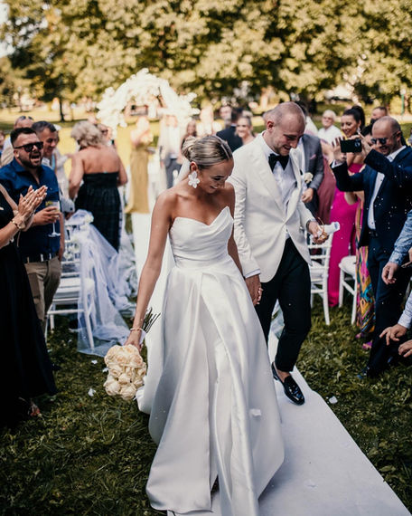 Hochzeitskleid bei echter Feier getragen 