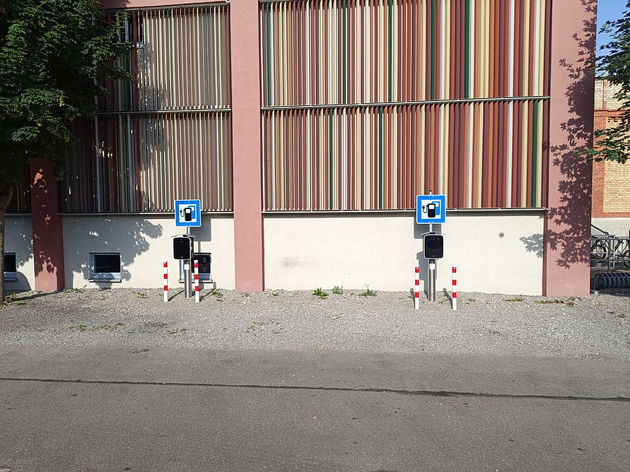 W1.jpg