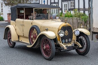 Vintage soirts car