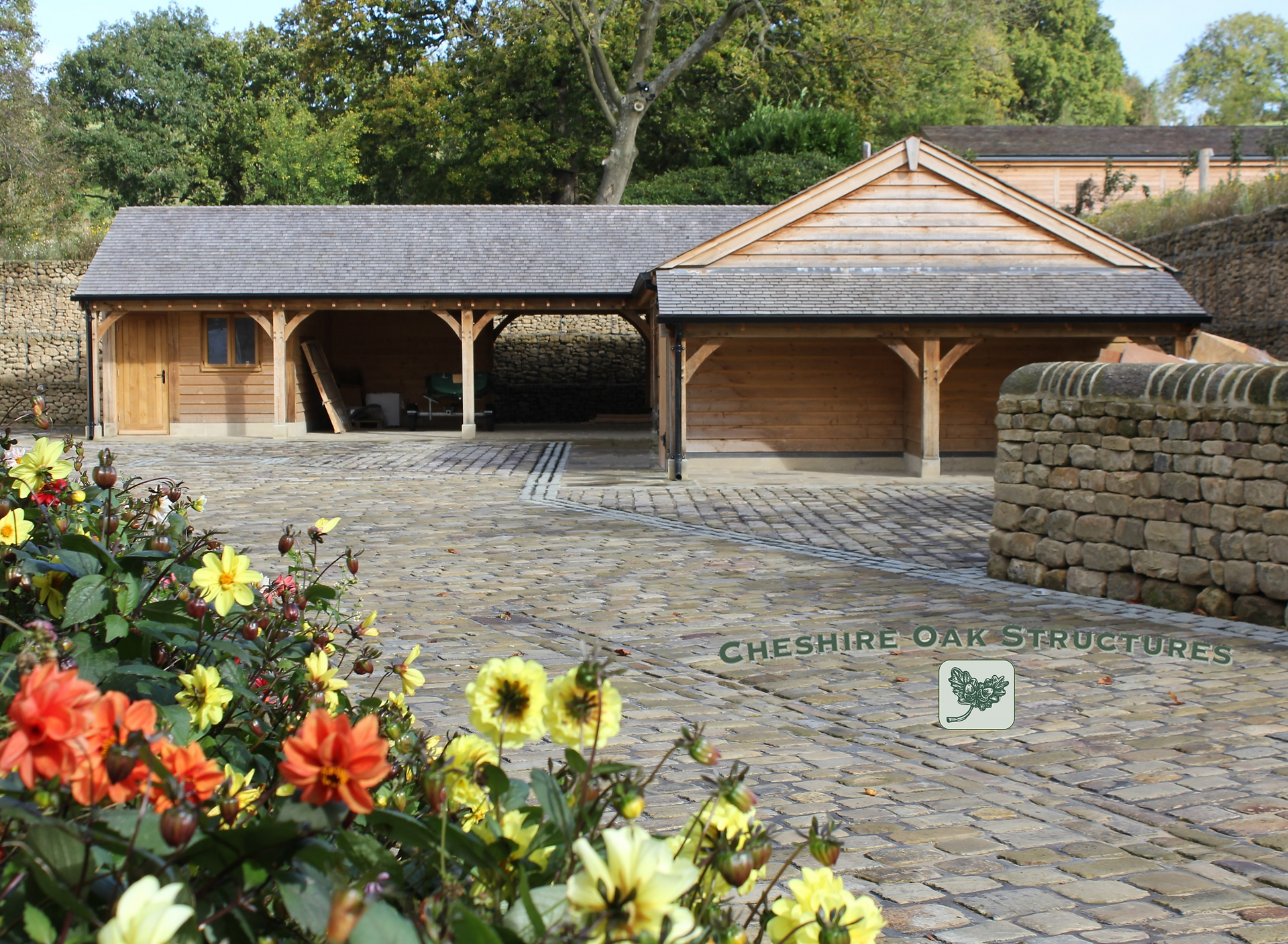 Oak garage carport and store