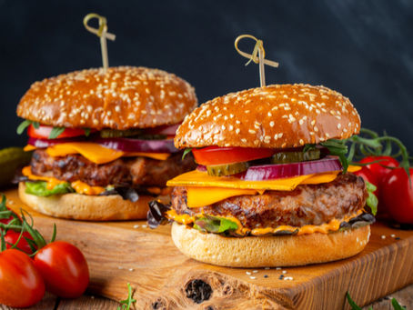 Qual hambúrguer da mais lucro?