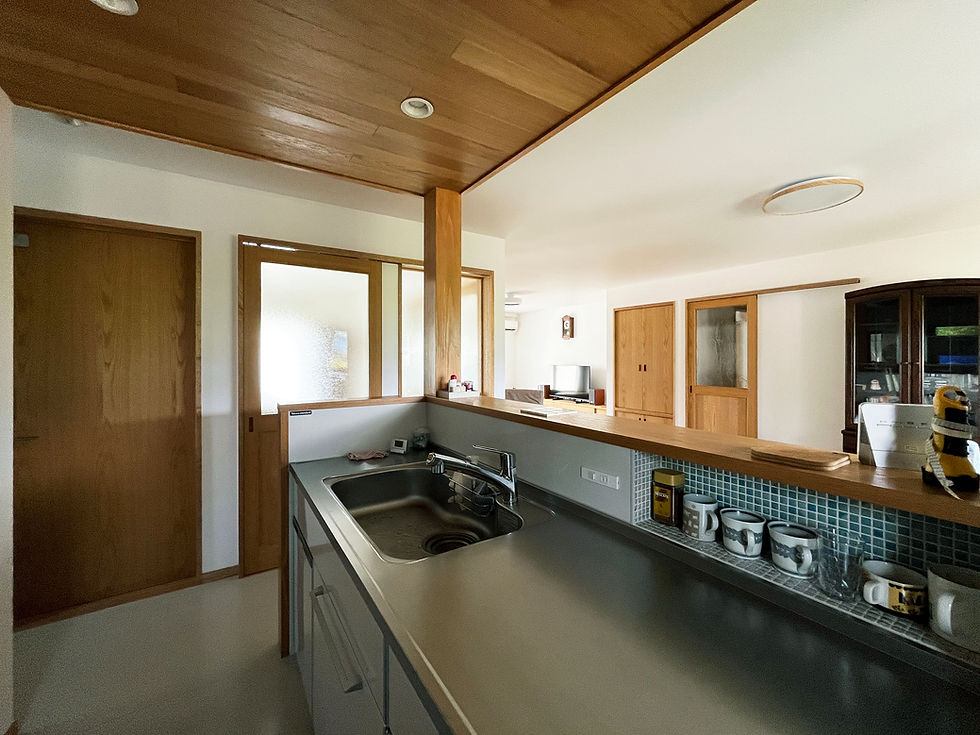 TSUGU DESIGN | 南中のフラットハウス|リノベーション|キッチン