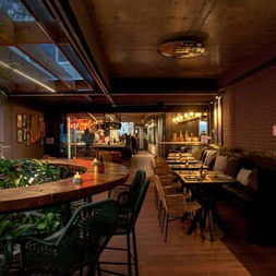 Sky Hall: o rooftop escondido de São Paulo que mistura vista urbana, gastronomia e uma das experiências mais sofisticadas da cidade