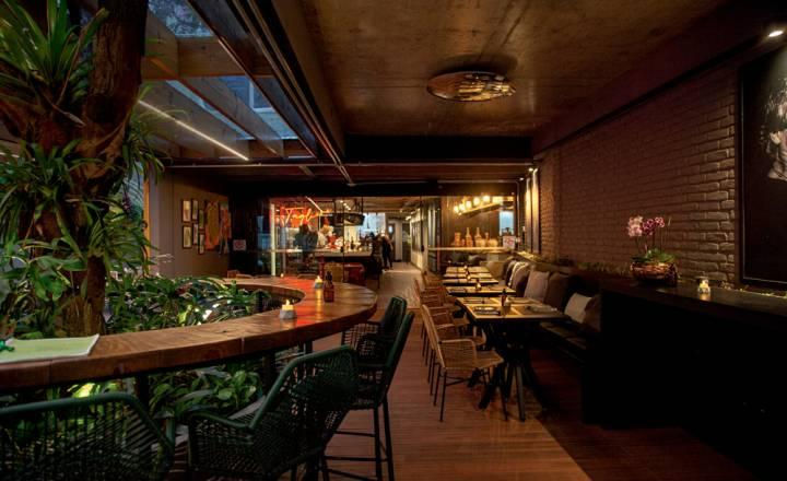 Sky Hall: o rooftop escondido de São Paulo que mistura vista urbana, gastronomia e uma das experiências mais sofisticadas da cidade