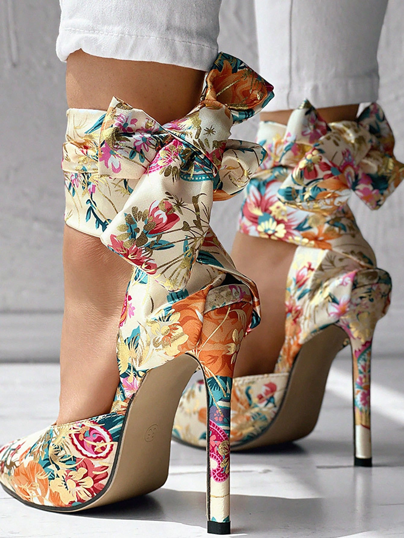 Women's Floral Printed Satin High Heels, Fashionable Pointed Toe Lace-Up Stilet
