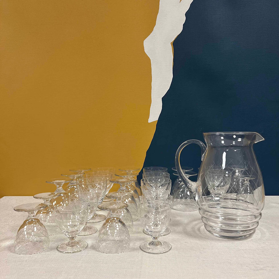 Service en cristal de Bayel avec carafe et verres vintage