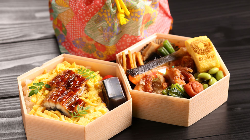 信州の恵みをギュッと詰め込んだ特製お弁当（二段重）。