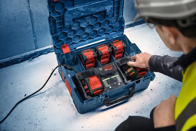 Thumbnail: EXPERT EXAL 18V2-320 EXPERT Range Double Bay Charger