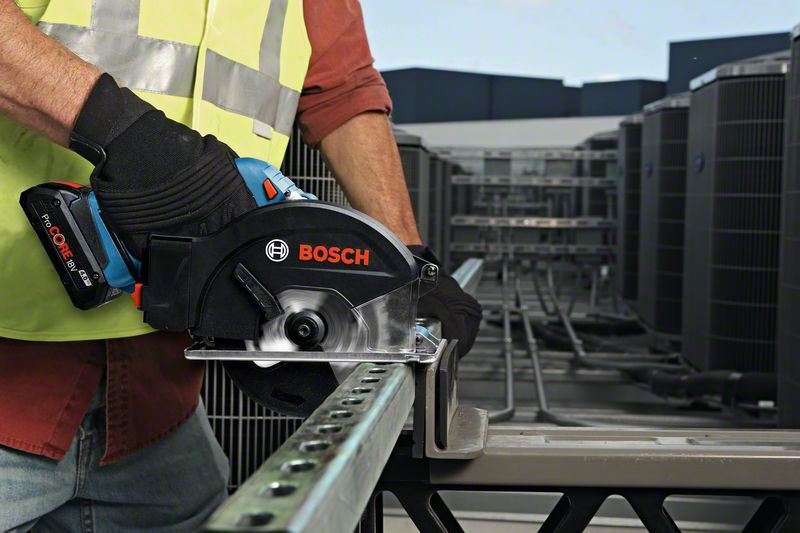 Thumbnail: GKM 18V-50 Cordless Metal Circular Saw (SOLO)