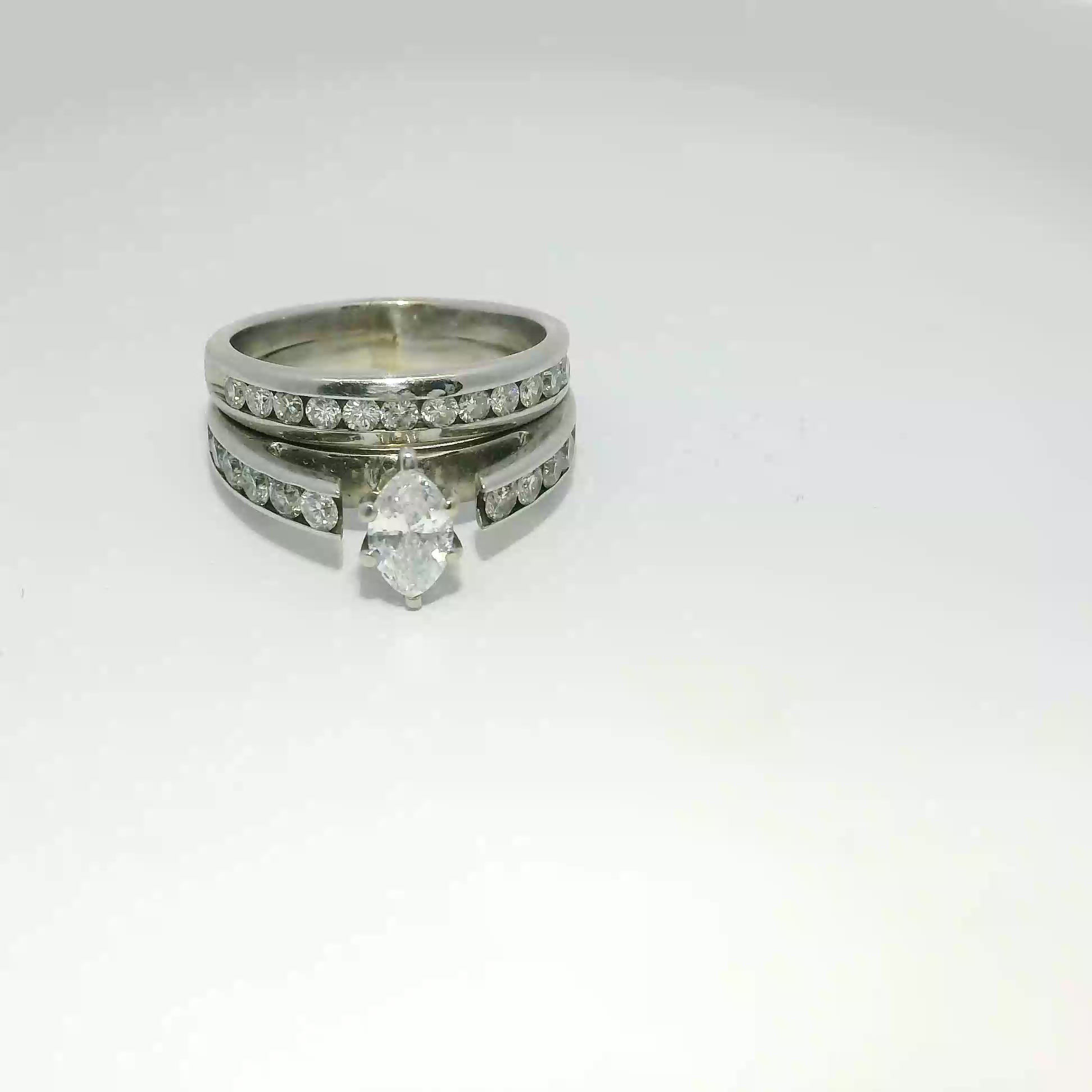 Marquise-Cut Brilliant Diamond Bridal Set in White Gold with Channel-Set Accents