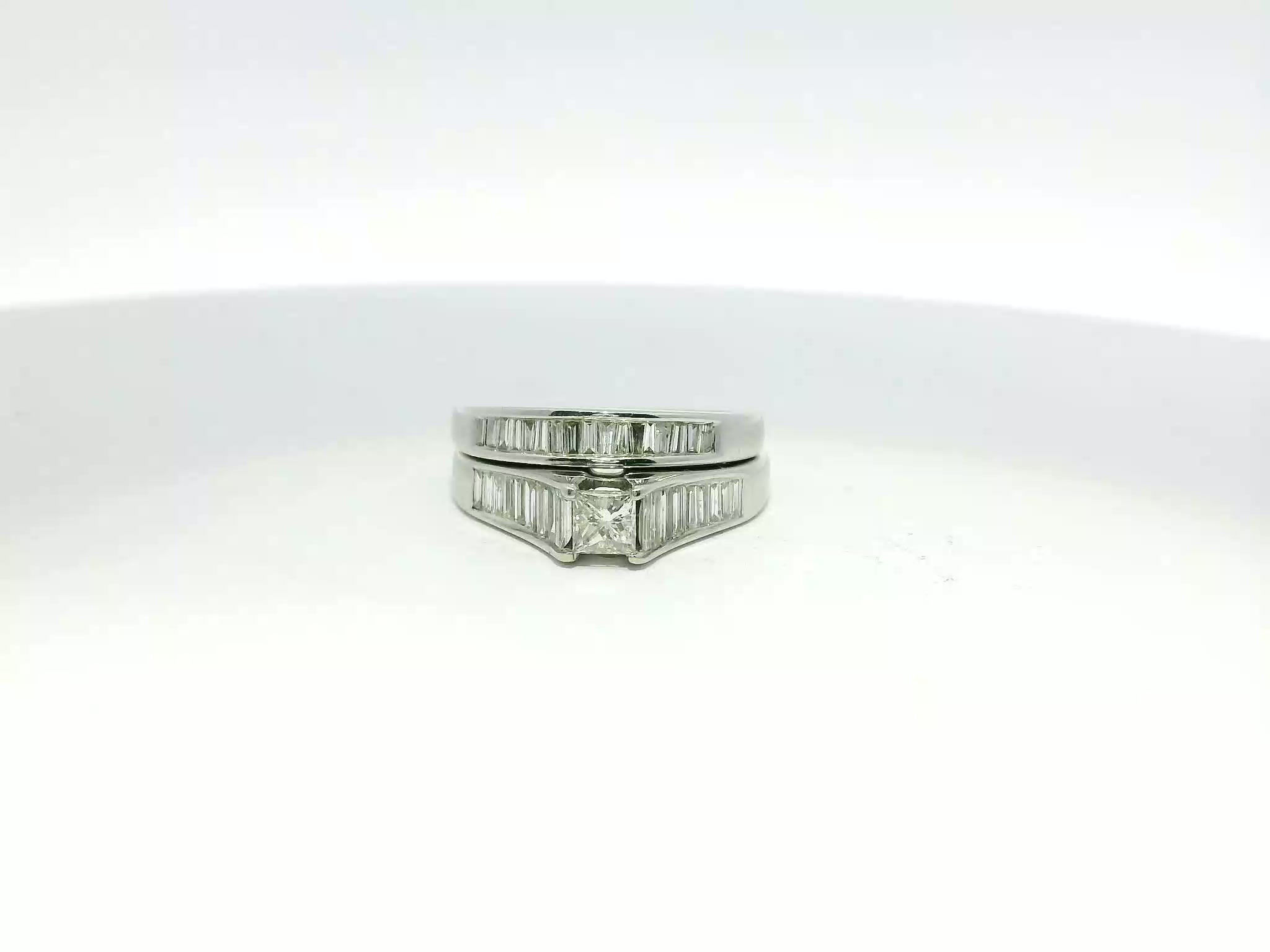 Princess Cut Diamond Bridal Set in White Gold with Baguette Side Stones