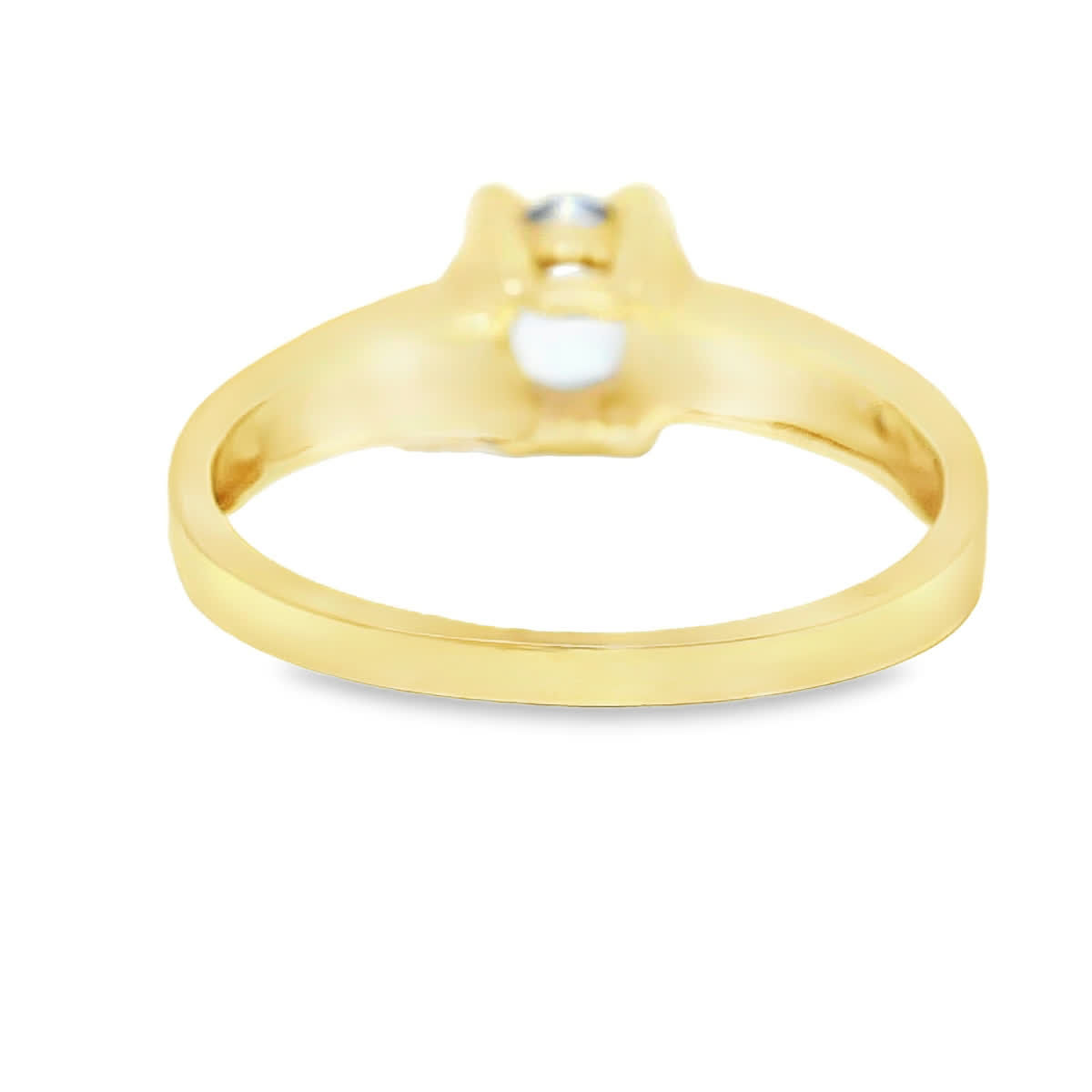 Oval Violetish Blue Tanzanite and Diamond Ring in Yellow Gold