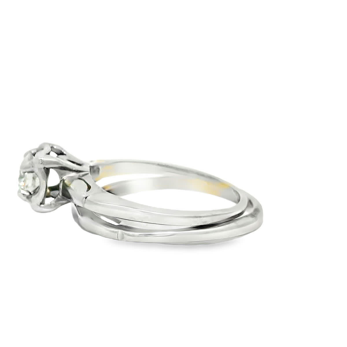 Vintage-Style White Gold Round Brilliant Diamond Solitaire Ring