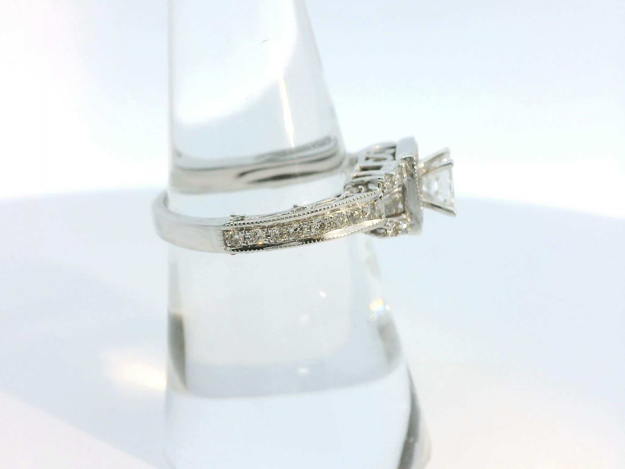 Vintage-Style Princess-Cut Diamond Halo Ring in White Gold