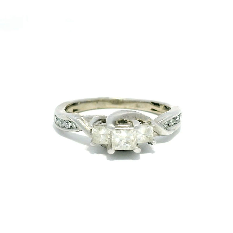 Thumbnail: Princess-Cut Three-Stone Diamond Engagement Ring in White Gold