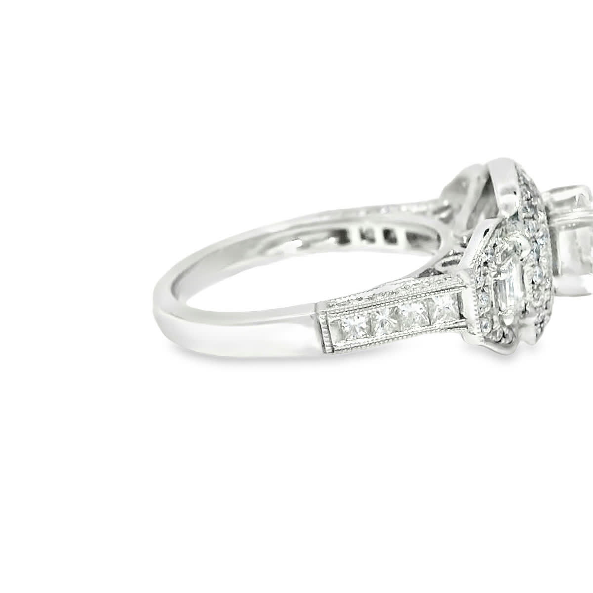 Round Brilliant Diamond Double Halo Engagement Ring with Side Baguettes in