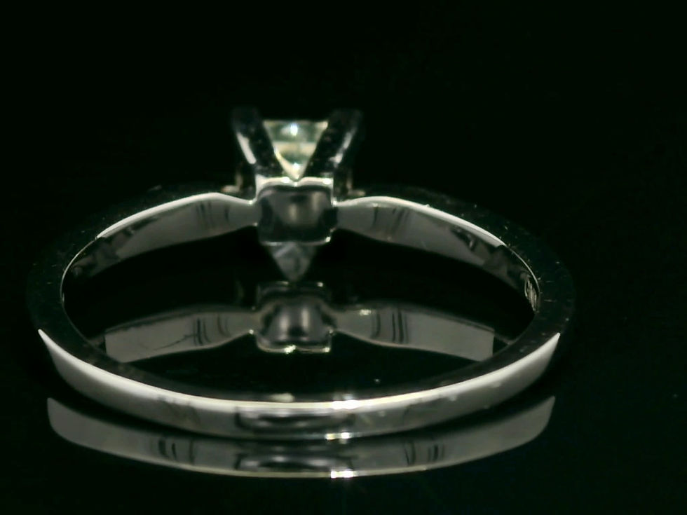 Thumbnail: Princess Cut Brilliant Diamond Solitaire Ring in White Gold