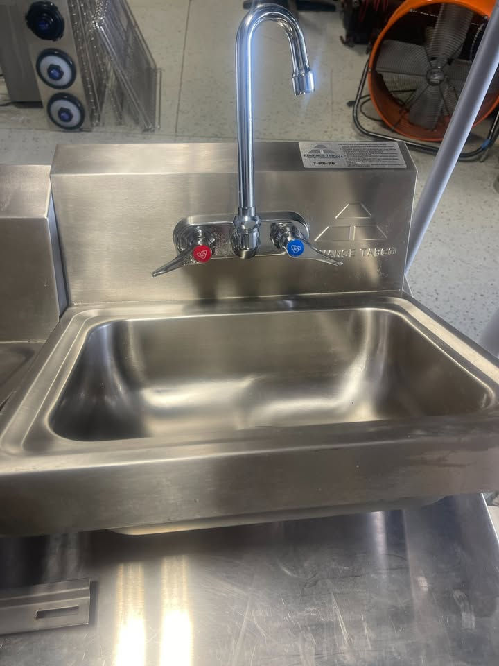 Restaurant sink 3