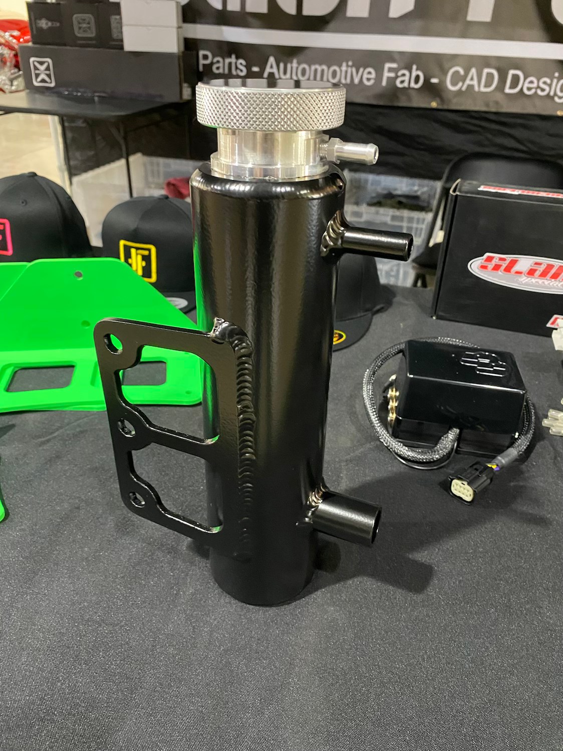 99-06 GM Coolant Tank (angled ports)