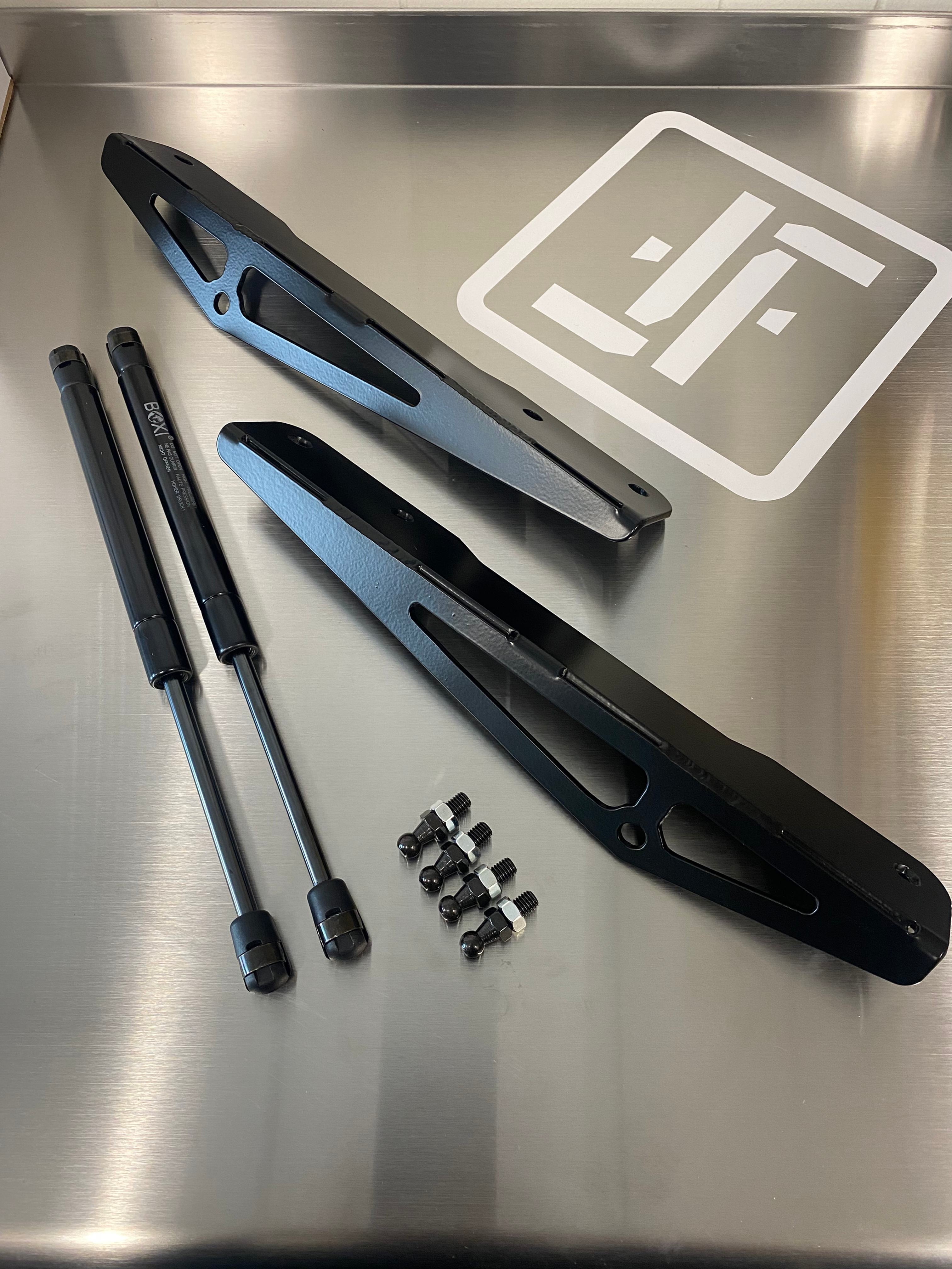 14-18 GM Hood Strut Kit