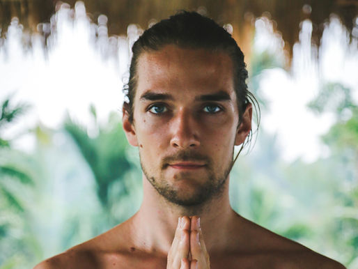 The Modern Yogi: How to Blend Spiritual Wisdom with Modern Psychology for a Balanced Life