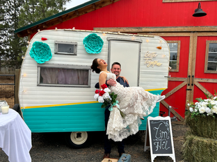 RETRO GLAMPER PHOTO BOOTH TRAILER