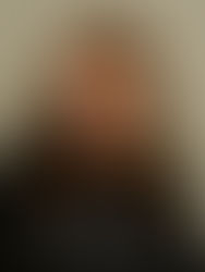 What to Wear For Your Professional Headshots (the no-stress version!)