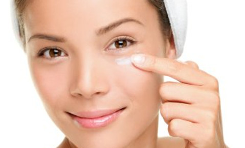 depositphotos_21563597-stock-photo-face-cream-woman.jpg