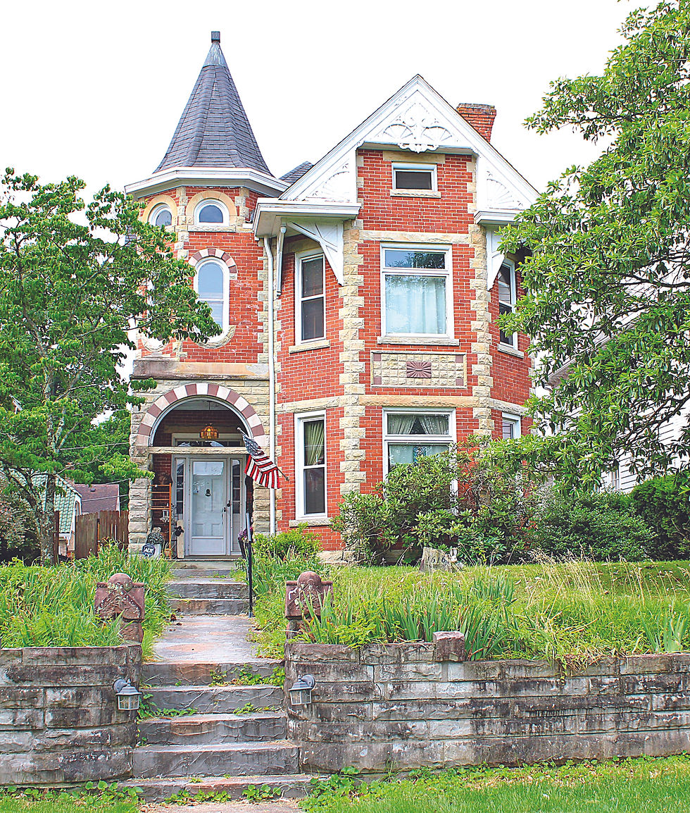 A Stroll Alongside Ashland’s Historic Structures