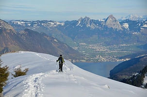Snowshoeing and winter hiking above Lake Lucerne near Emmetten
