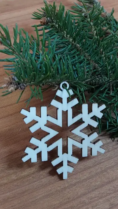 Leseni božično novoletni okraski, snežinka