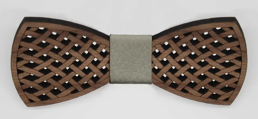 Sličica: Leseni metuljček. Barvo traka na sredini je možno poljubno izbirati.