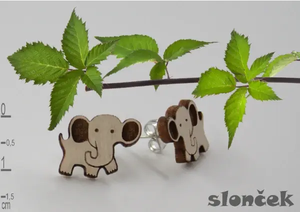 Leseni mali vstavni uhani, slonček