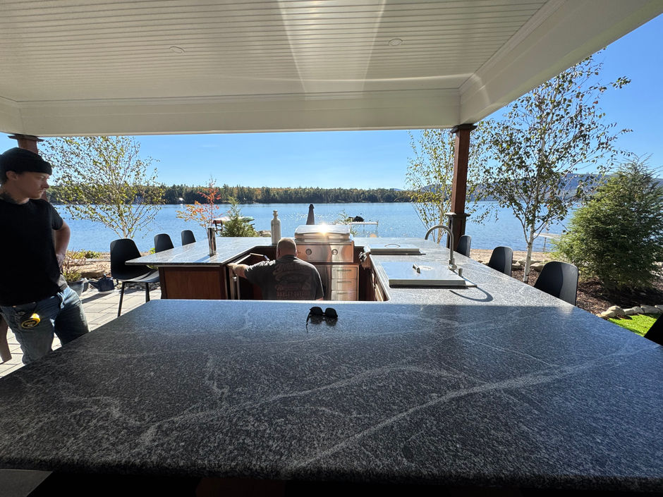 Transform Your Outdoor Space with a Custom Kitchen: Benefits Design Ideas and Essential Tips