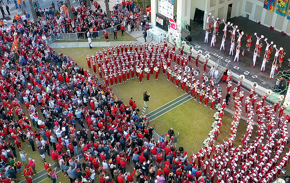 _2022_DTC_TaxSlayer_Gator Gowl_Pep Rally Crowd 2.jpg