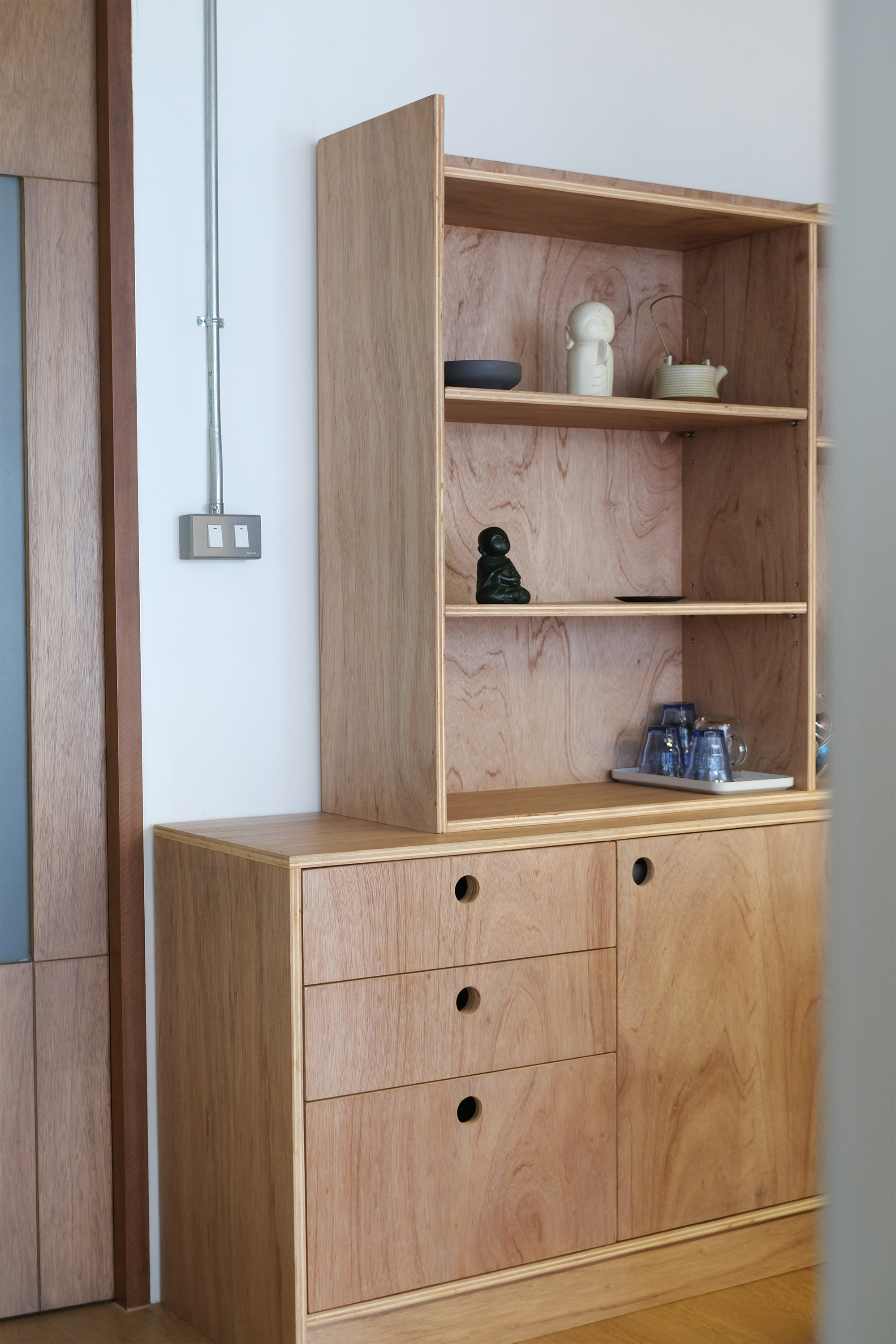 ‘Plywood’ Furniture set