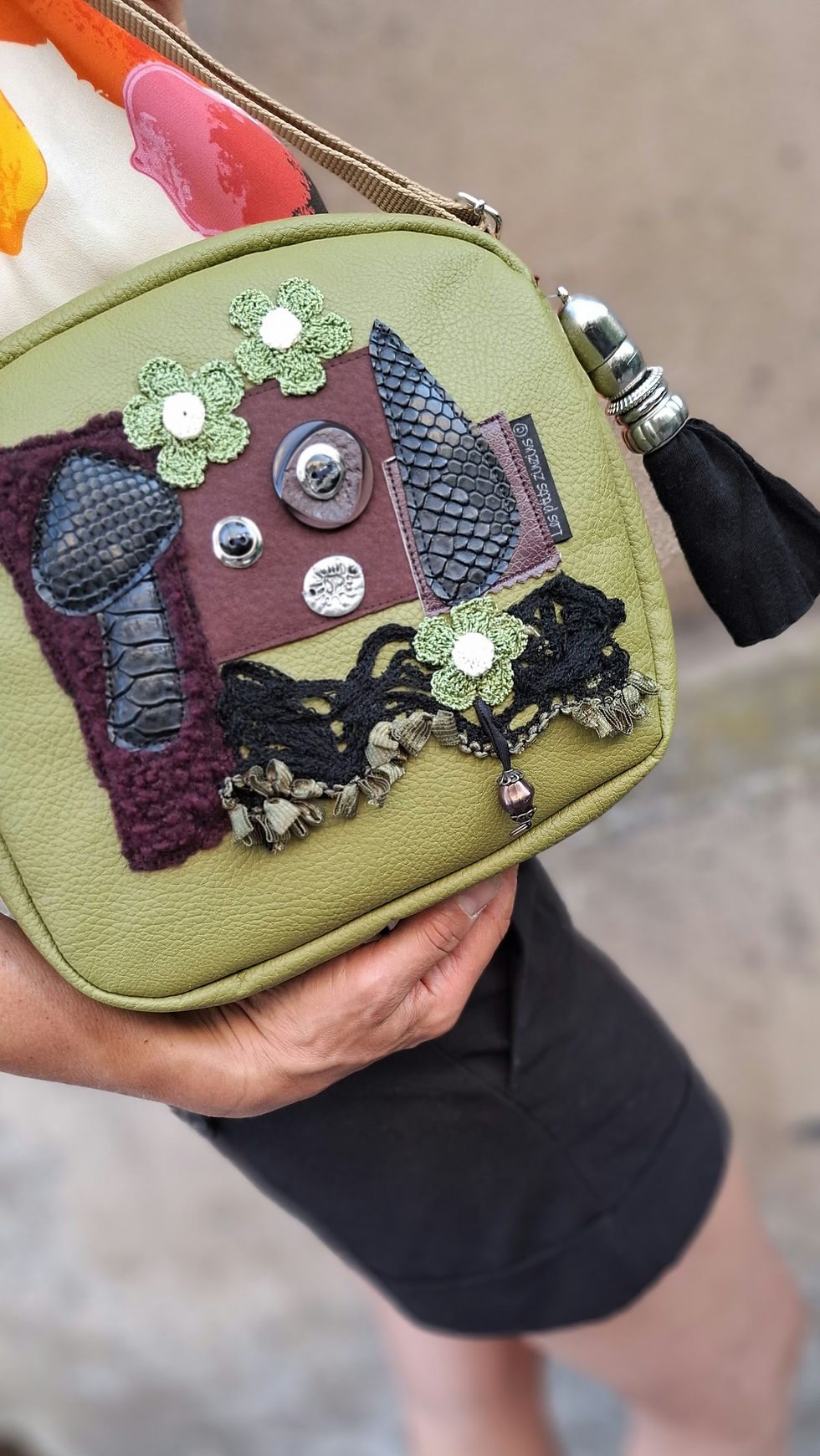 Sac à bandoulière chien fleuri