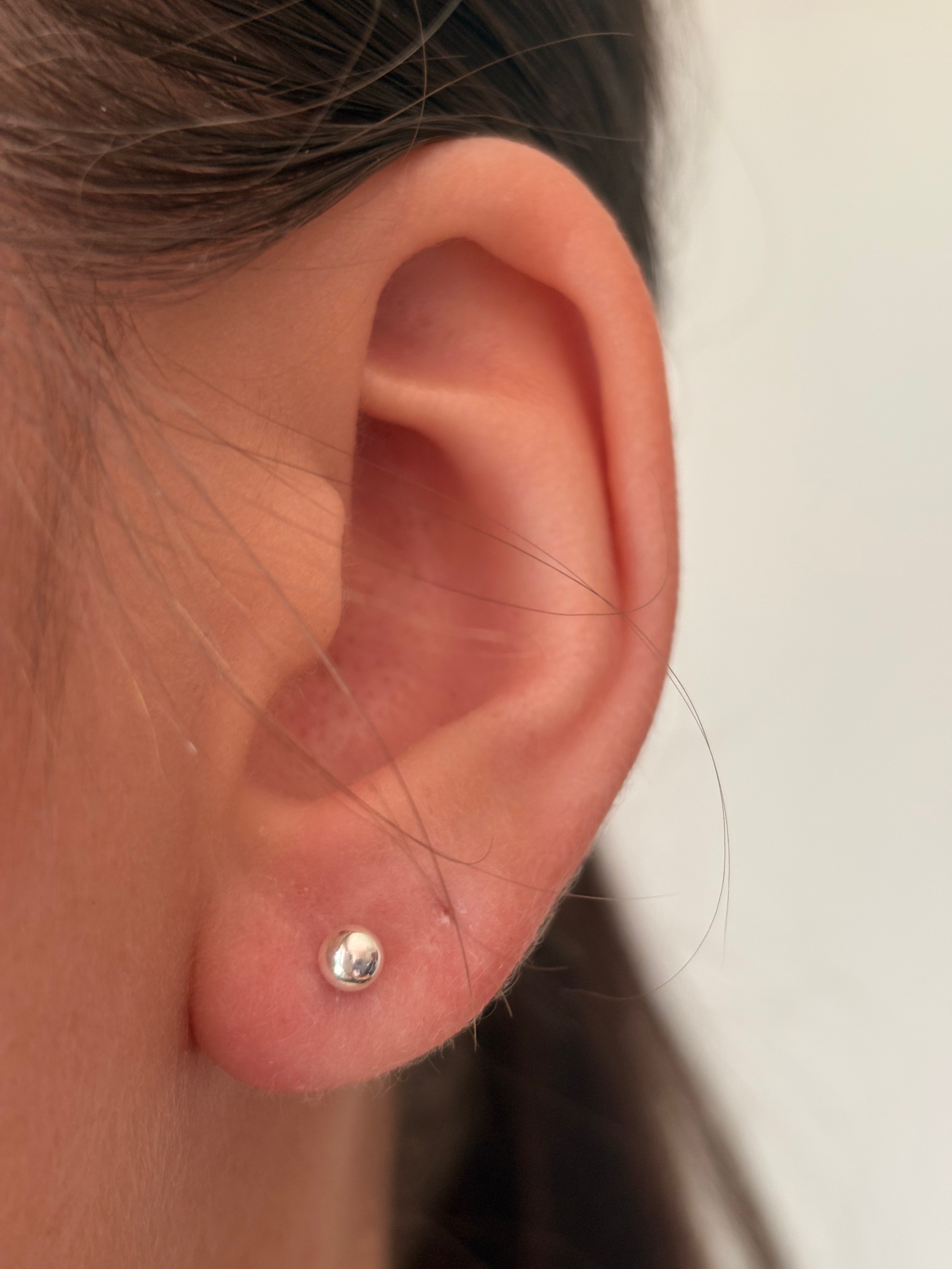 Brinco Bola P em Prata 