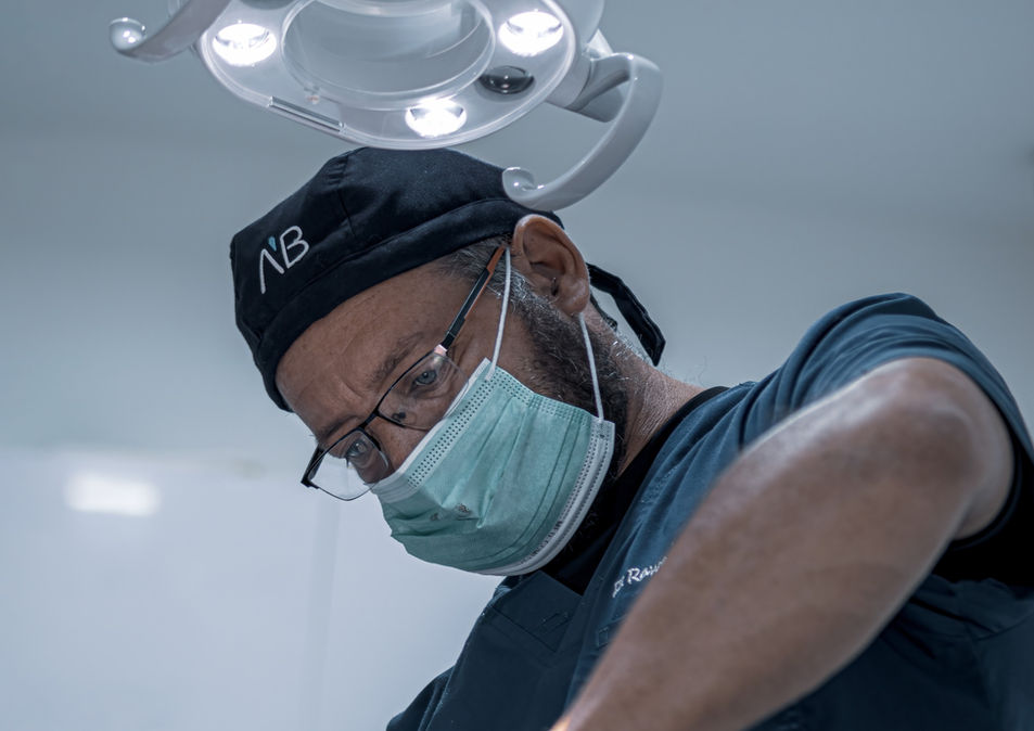 ד"ר ריאד אבו סאלח - השתלת שיניים ביום אחד - Dr. Riad Abu Saleh