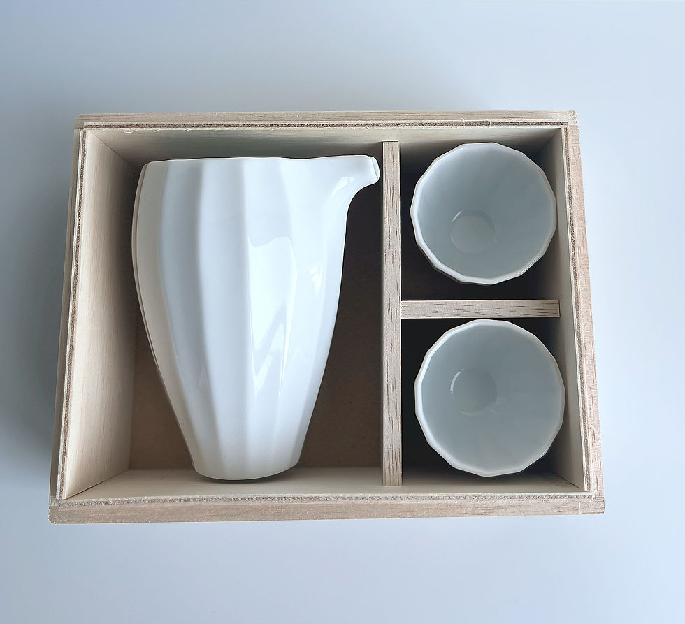 Thumbnail: Hibiki Sake gift set