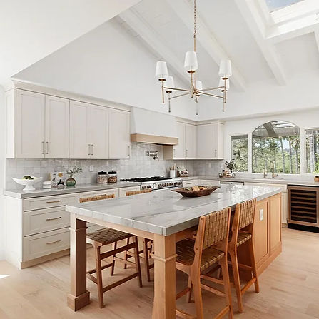 IMG_3611 (1)_edited.jpg