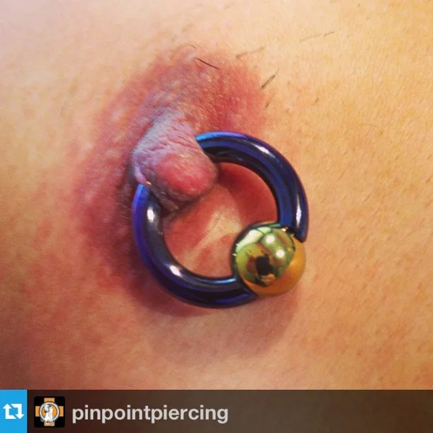 grodd brystvortepiercing