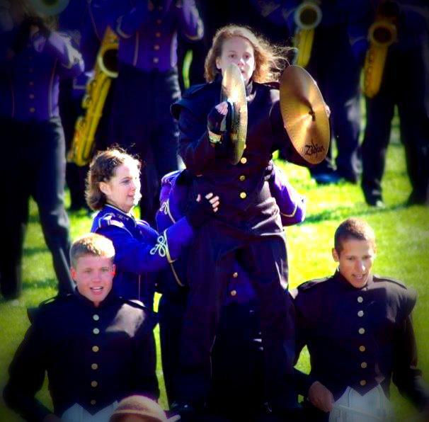 Close up, Cymbal pose