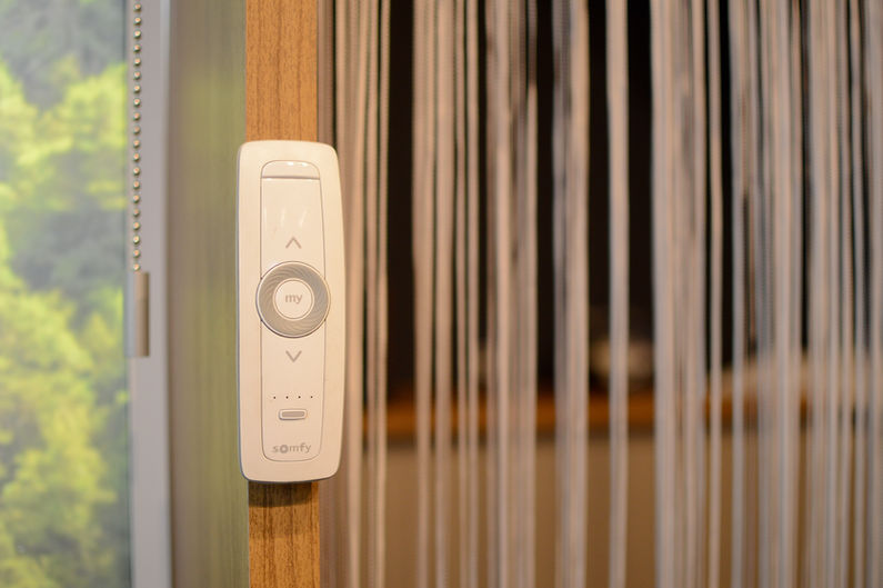 persiana motorizada fontesville controlada por controle remoto