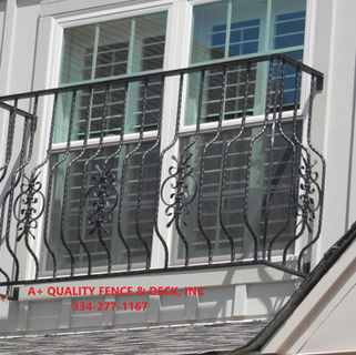 OO P1010115 LAB.jpg