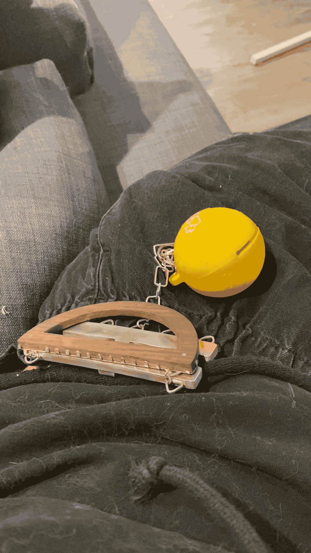 ball gif under25.gif