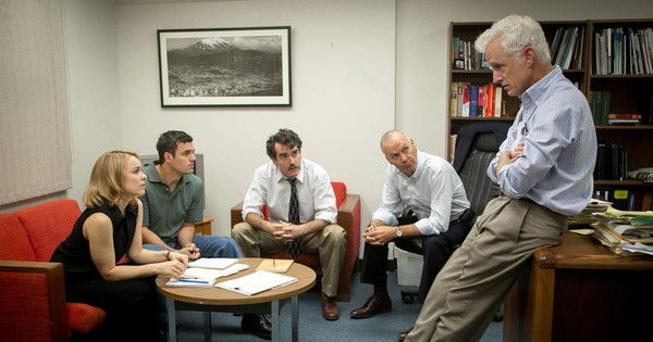 Rachel McAdams, Mark Ruffalo, Brian d'Arcy James, Michael Keaton, and John Slattery in "Spotlight"