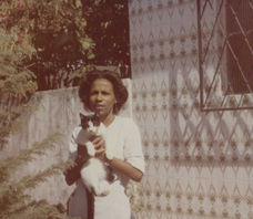 Foto da Leda, seu filho Marco Rodrigo Ribeiro Matins e sua mãe Alzira Germana Martins.